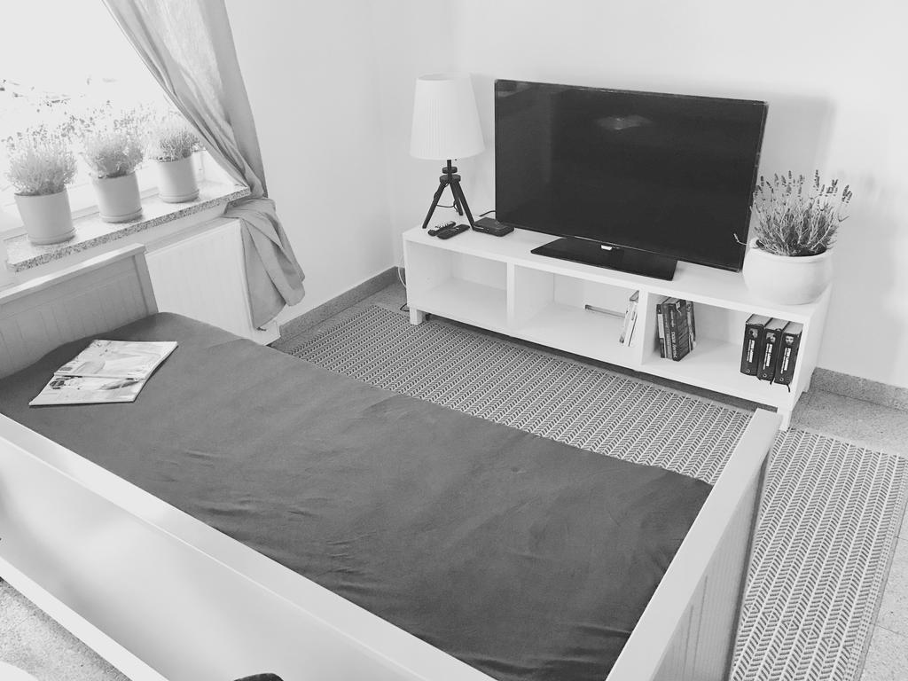 Apartament Lavender Сьрем Экстерьер фото