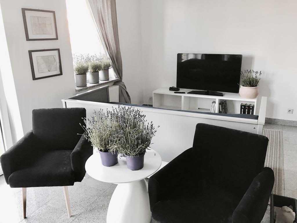 Apartament Lavender Сьрем Экстерьер фото