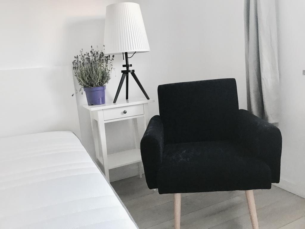 Apartament Lavender Сьрем Экстерьер фото